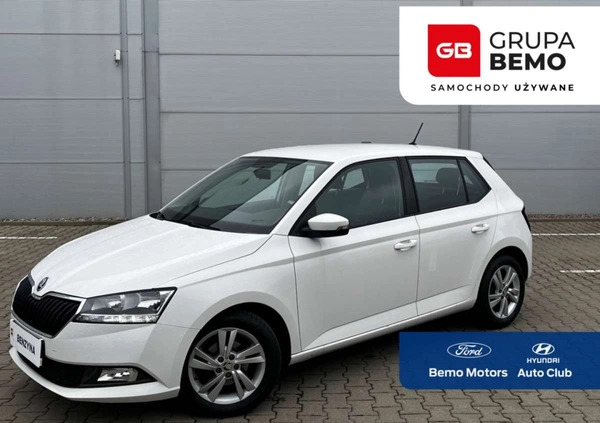 skoda fabia ożarów Skoda Fabia cena 51900 przebieg: 70550, rok produkcji 2021 z Ożarów